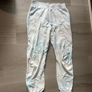 Frankies bikini tie dye white and blue sweatpants
